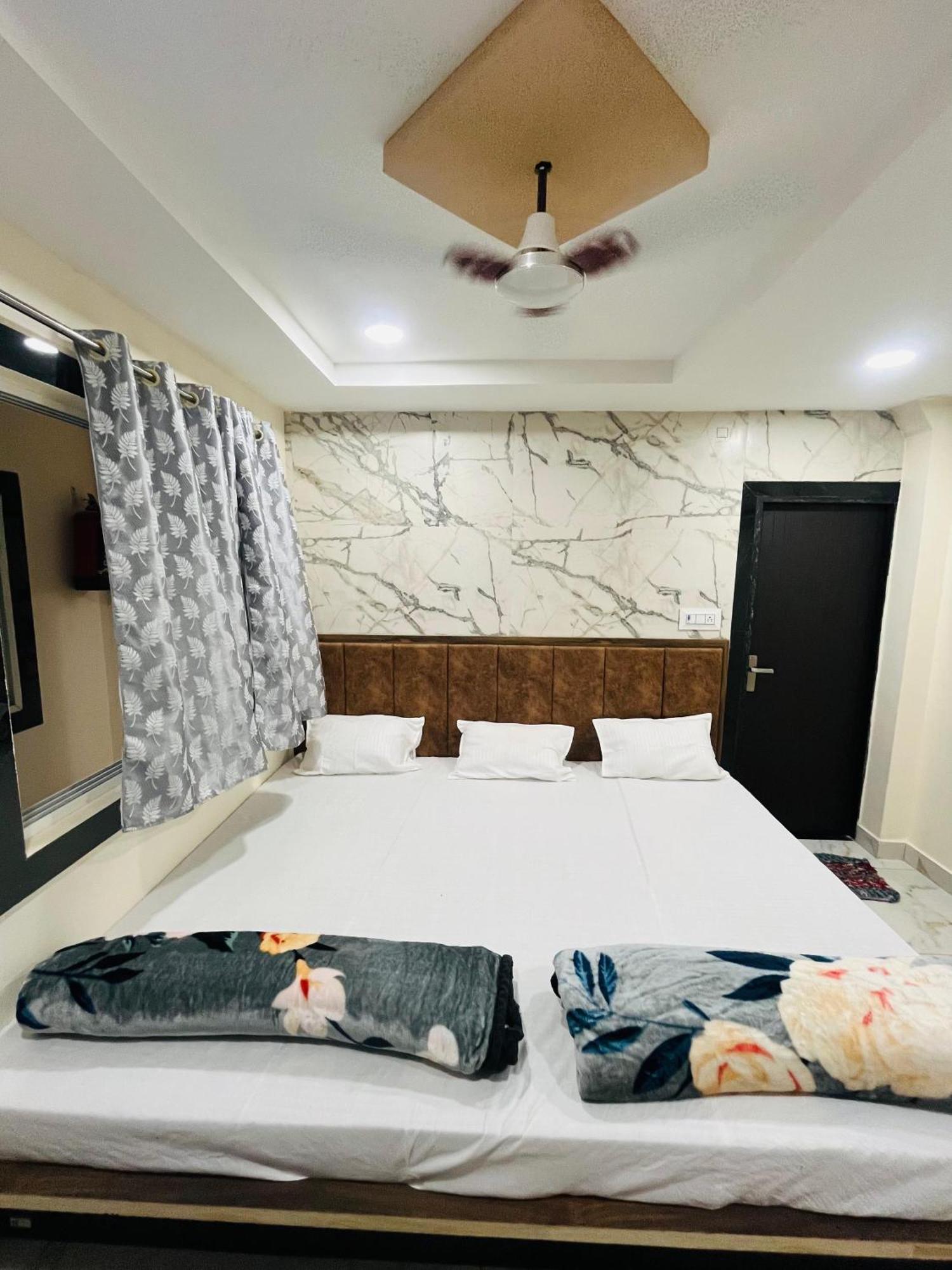 Hotel Sk Tower Ujjain Εξωτερικό φωτογραφία