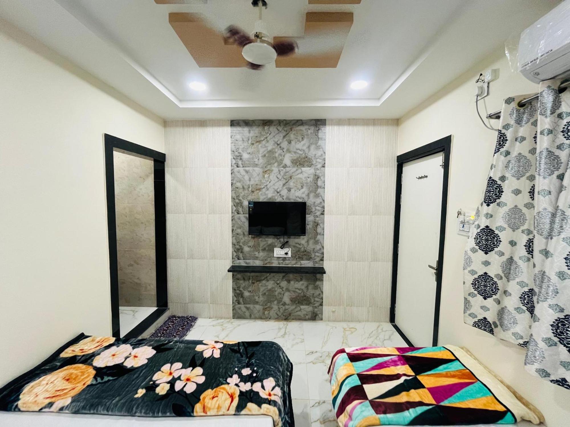 Hotel Sk Tower Ujjain Εξωτερικό φωτογραφία